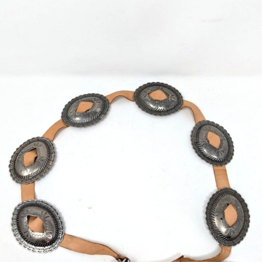 Vintage Western Concho Belt Leather Silver Tone Boho Southwestern - Picture 3 of 12